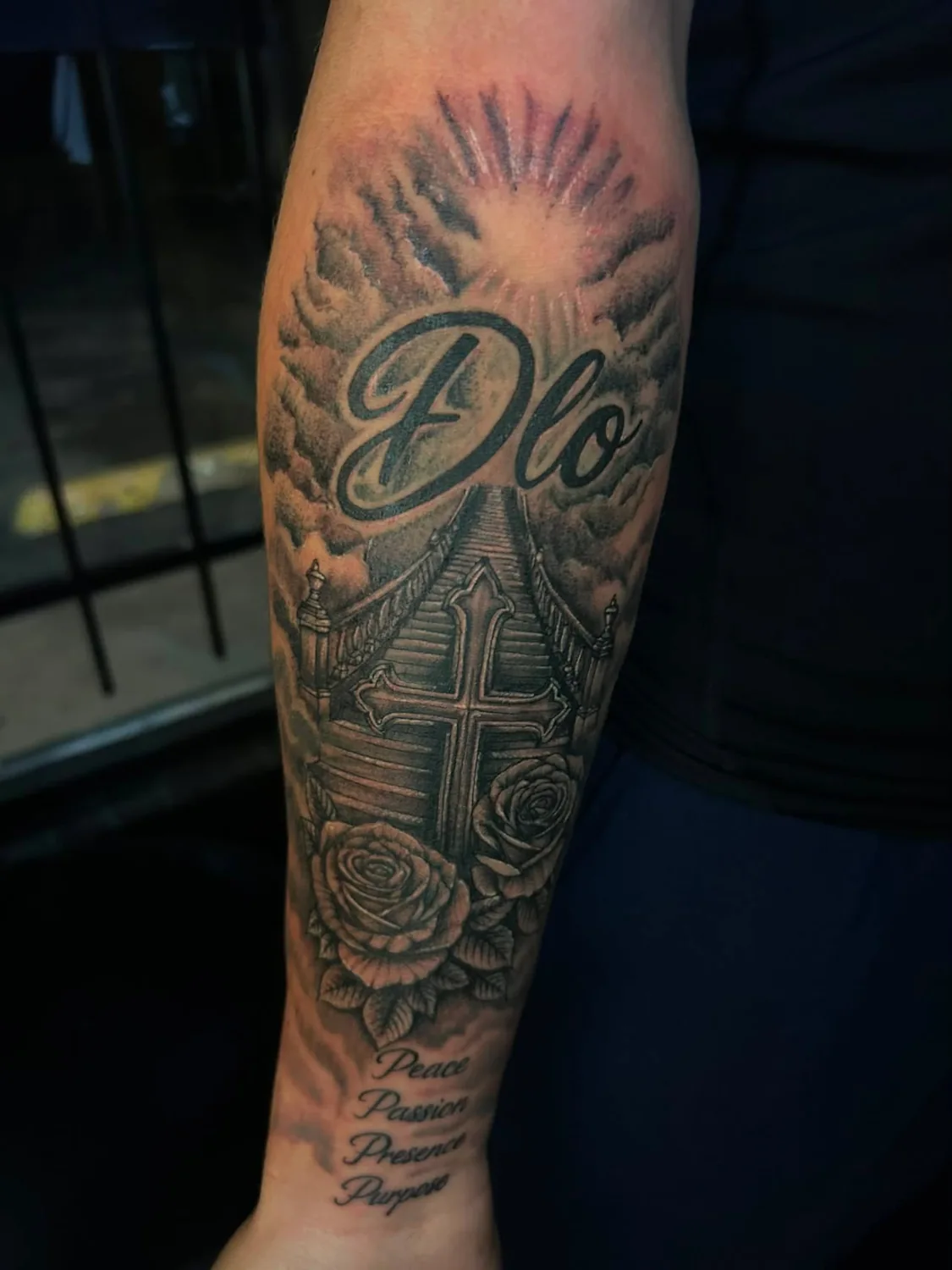 T0PHER INK tattoo portfolio: Faith & Roses